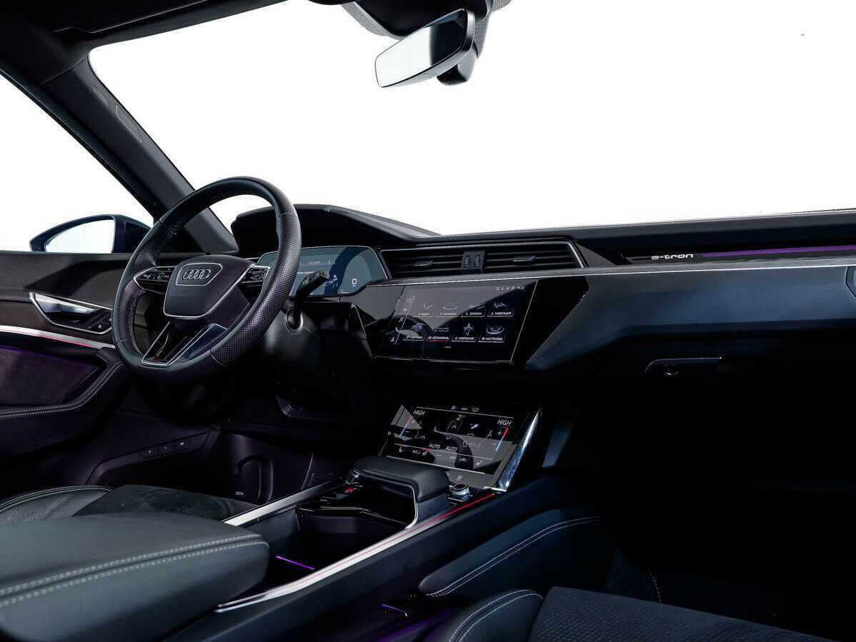 Купить Audi e-tron 50, 2021, 32 902 км, фото №10