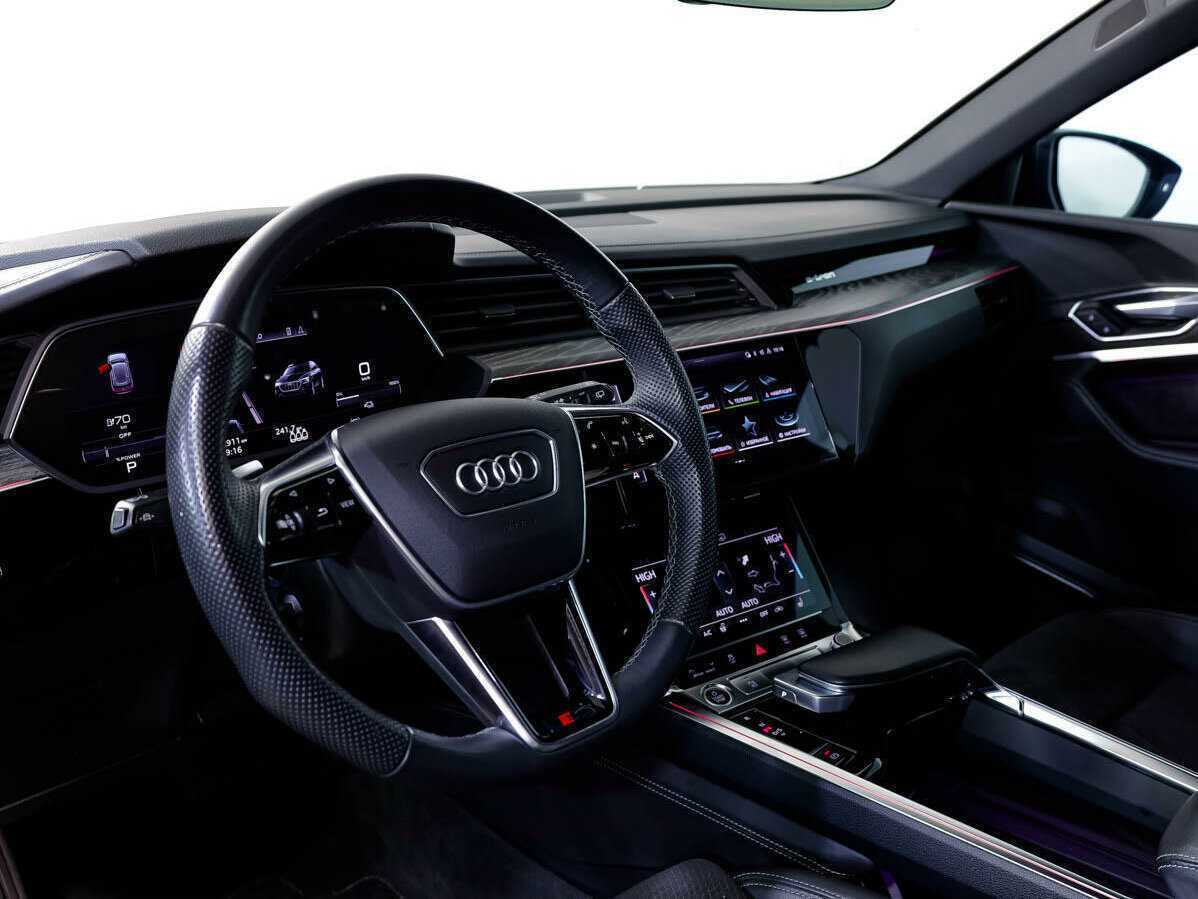 Купить Audi e-tron 50, 2021, 32 902 км, фото №12