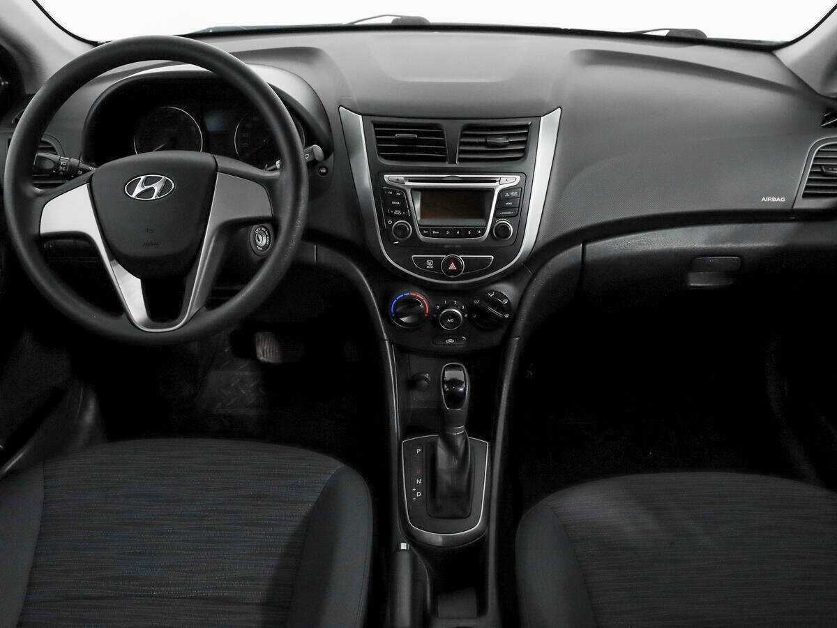 Купить Hyundai Solaris, 2016, 78 960 км, фото №12