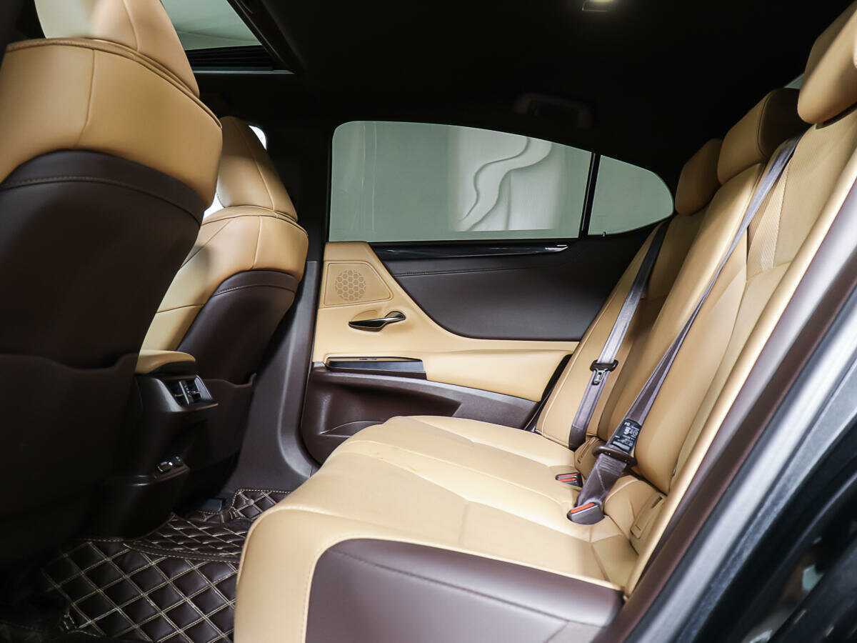 Купить Lexus ES 250, 2020, 77 843 км, фото №8