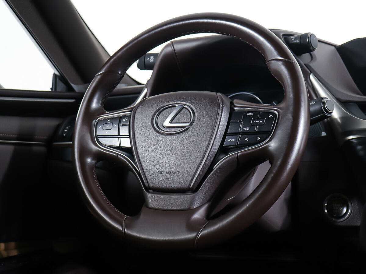 Купить Lexus ES 250, 2020, 77 843 км, фото №13