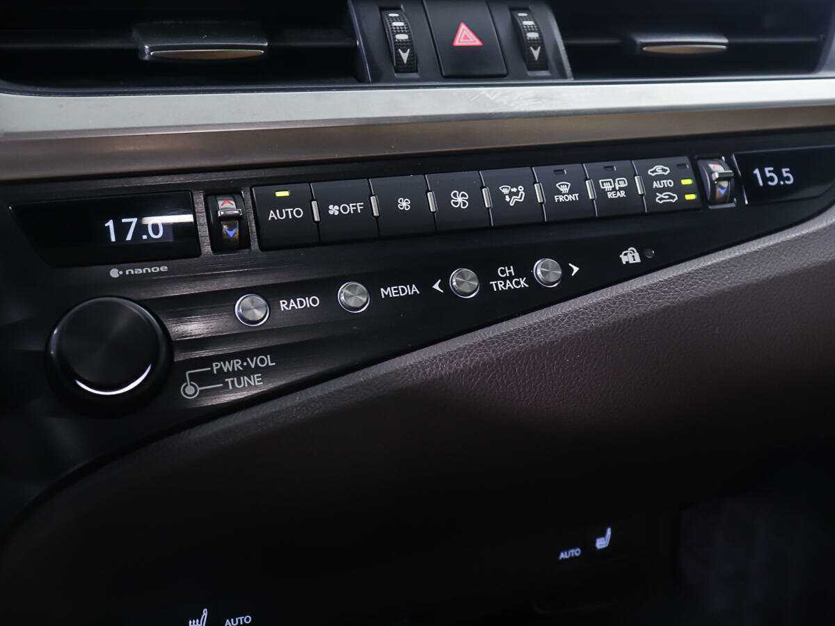 Купить Lexus ES 250, 2020, 77 843 км, фото №18