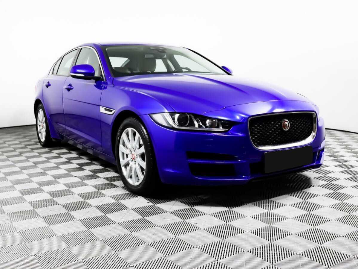 Jaguar XE