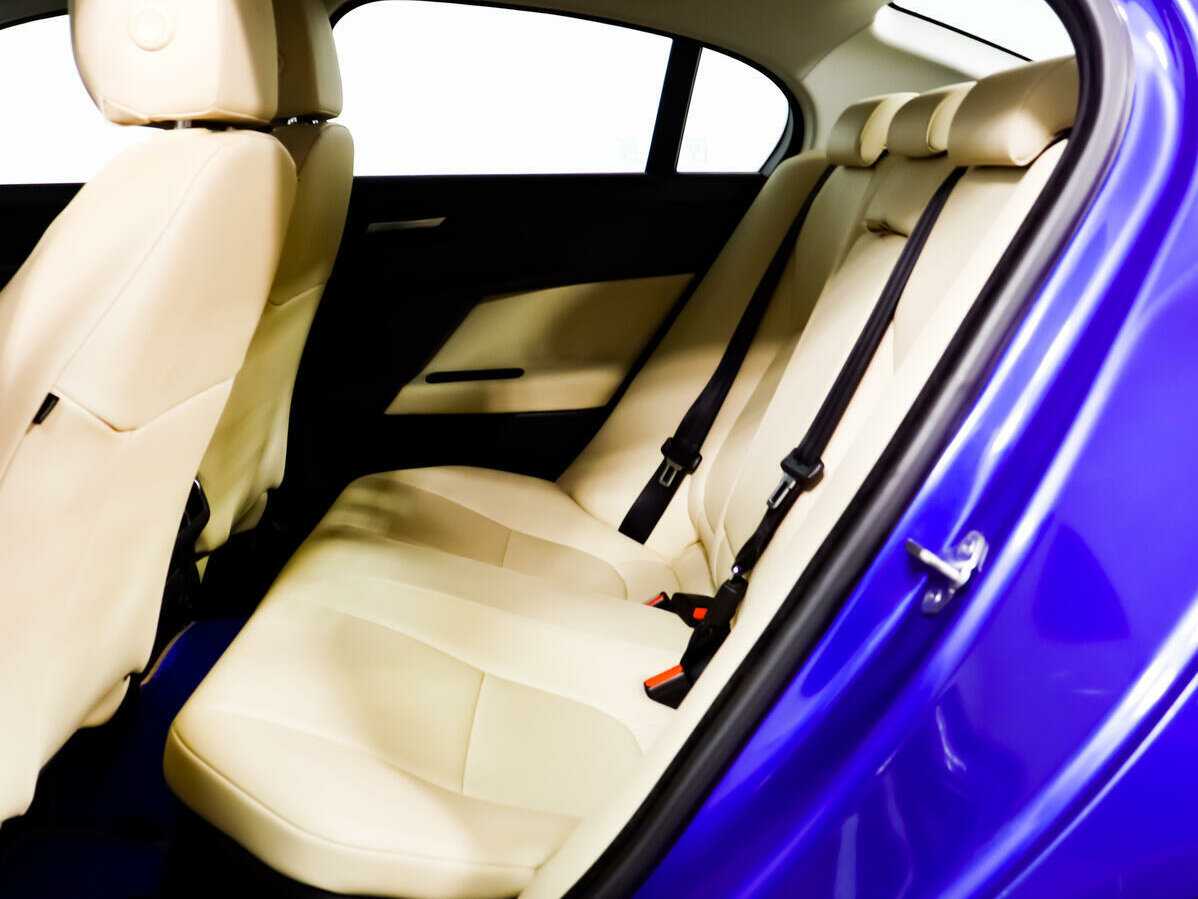 Купить Jaguar XE, 2018, 57 650 км, фото №12