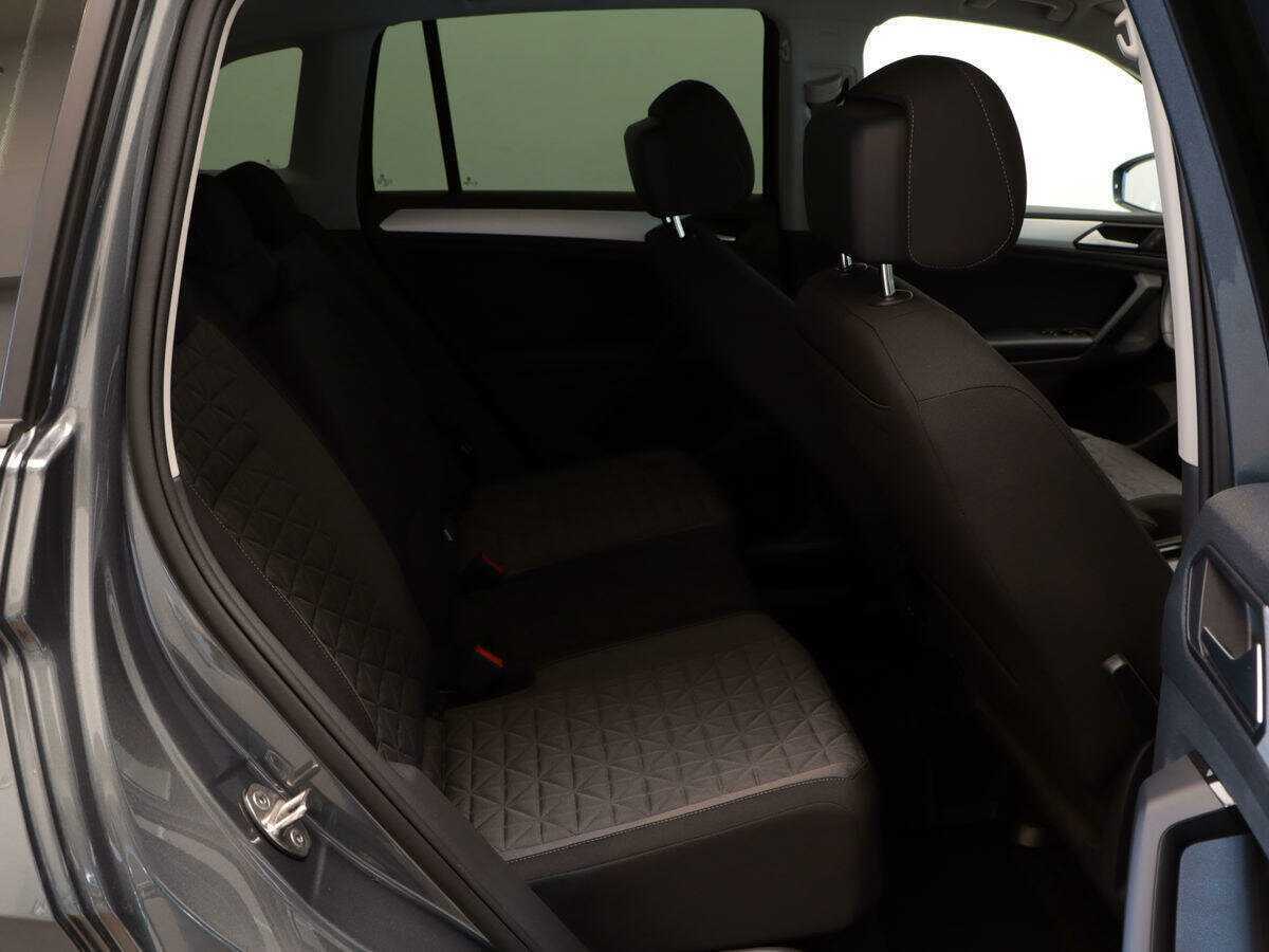 Купить Volkswagen Tiguan, 2022, 6 950 км, фото №8