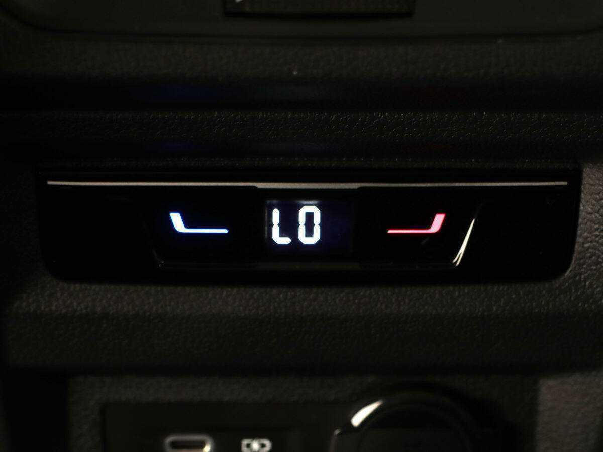 Купить Volkswagen Tiguan, 2022, 6 950 км, фото №11