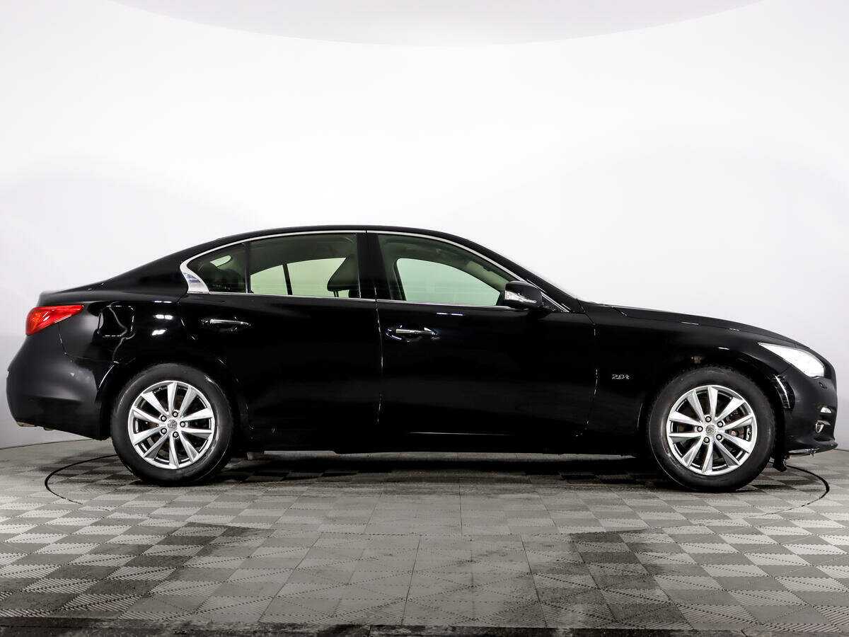 Купить Infiniti Q50, 2015, 97 313 км, фото №4