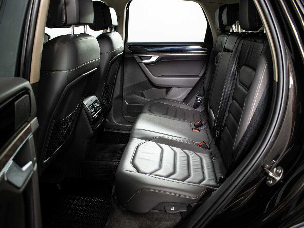 Купить Volkswagen Touareg, 2019, 143 645 км, фото №10