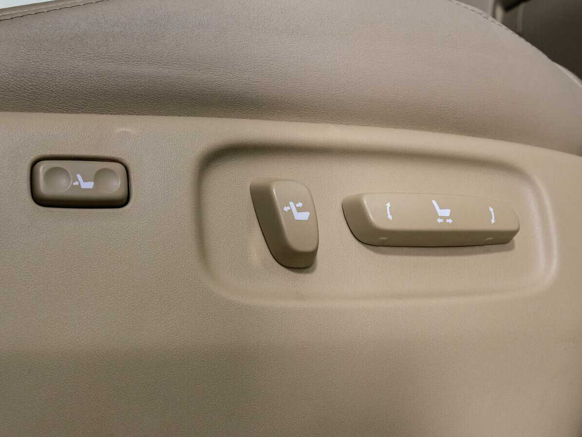 Купить Lexus LX 570, 2008, 173 277 км, фото №28