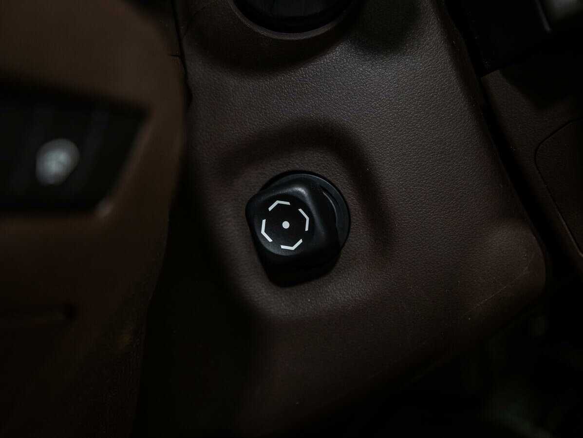 Купить Lexus ES 250, 2019, 77 931 км, фото №23