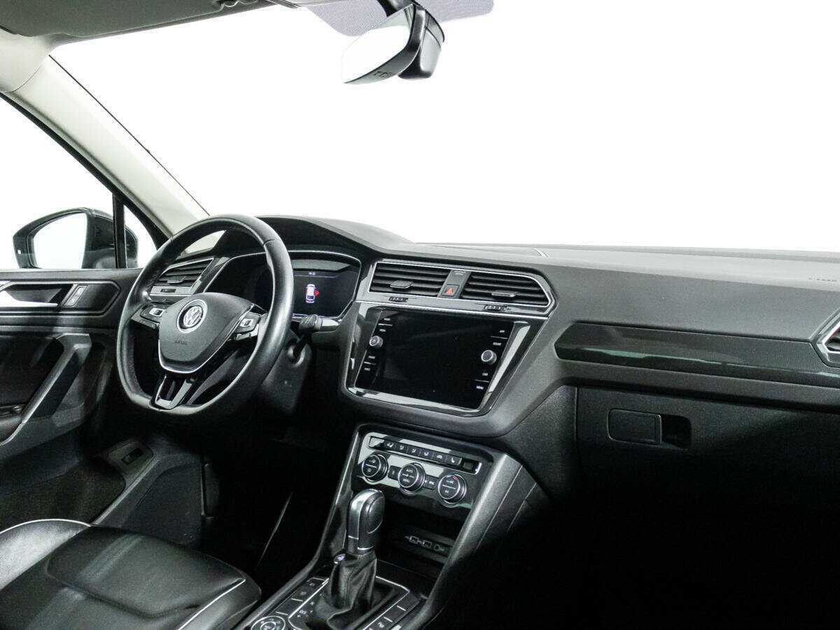Купить Volkswagen Tiguan, 2018, 49 500 км, фото №9