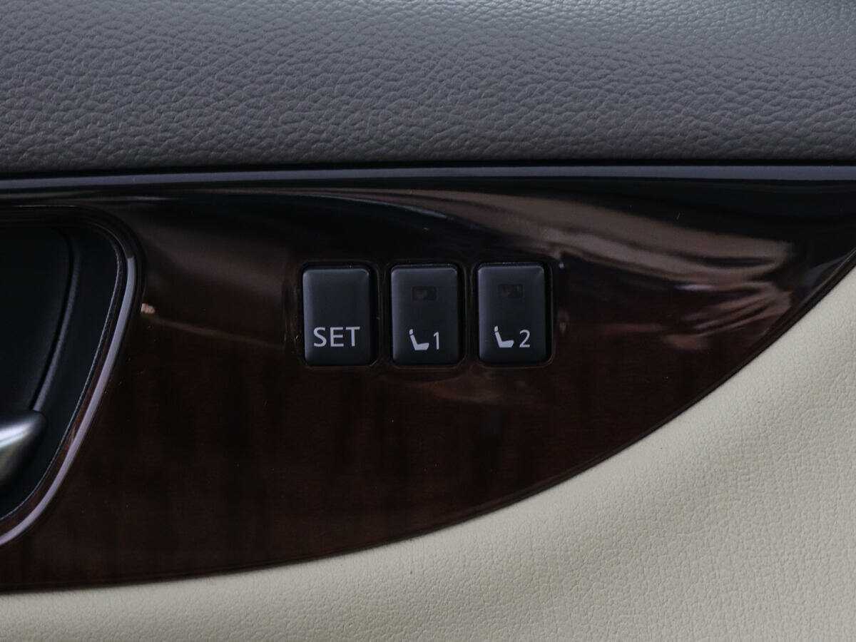 Купить Infiniti QX50, 2015, 120 737 км, фото №13