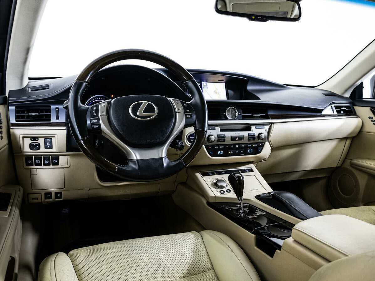 Купить Lexus ES 300h, 2014, 360 841 км, фото №9