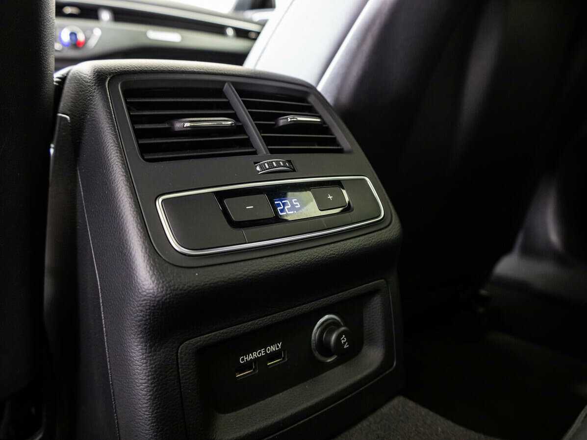 Купить Audi A4, 2019, 88 500 км, фото №19