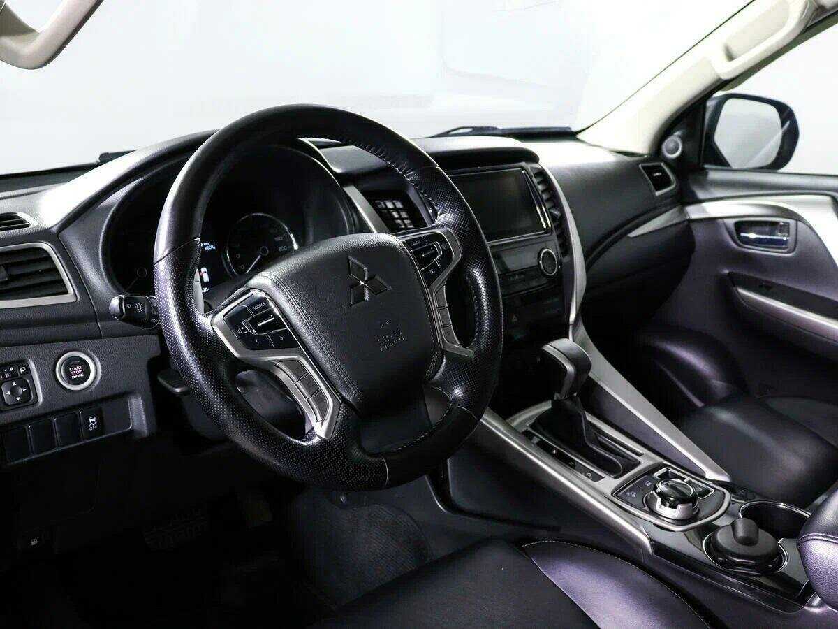 Купить Mitsubishi Pajero Sport, 2017, 129 510 км, фото №12