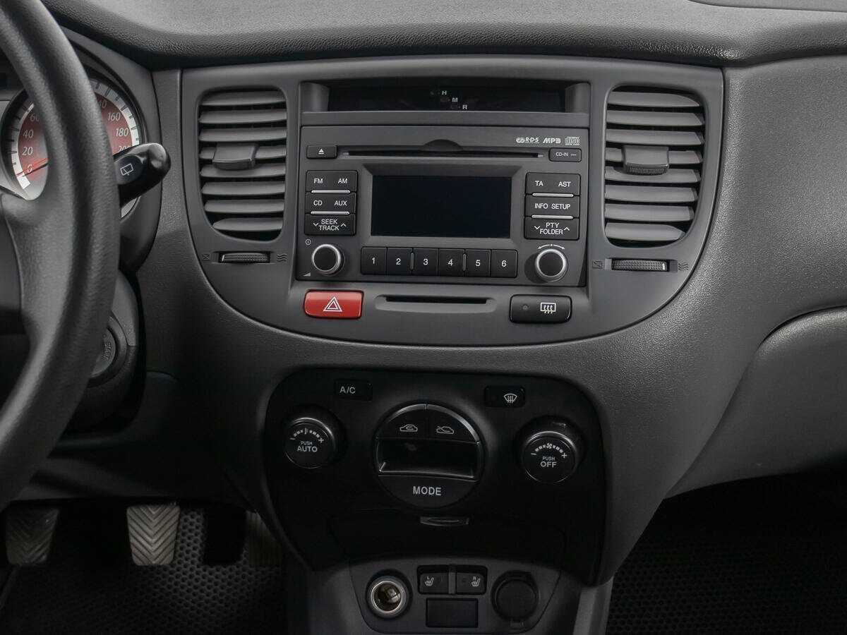 Купить Kia Rio, 2011, 82 845 км, фото №14