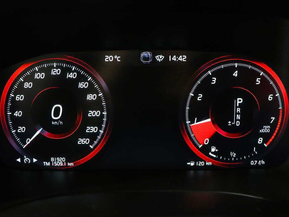 Купить Volvo XC60, 2020, 81 930 км, фото №11