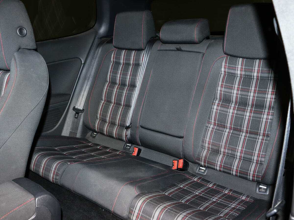 Купить Volkswagen Golf GTI, 2009, 265 161 км, фото №8