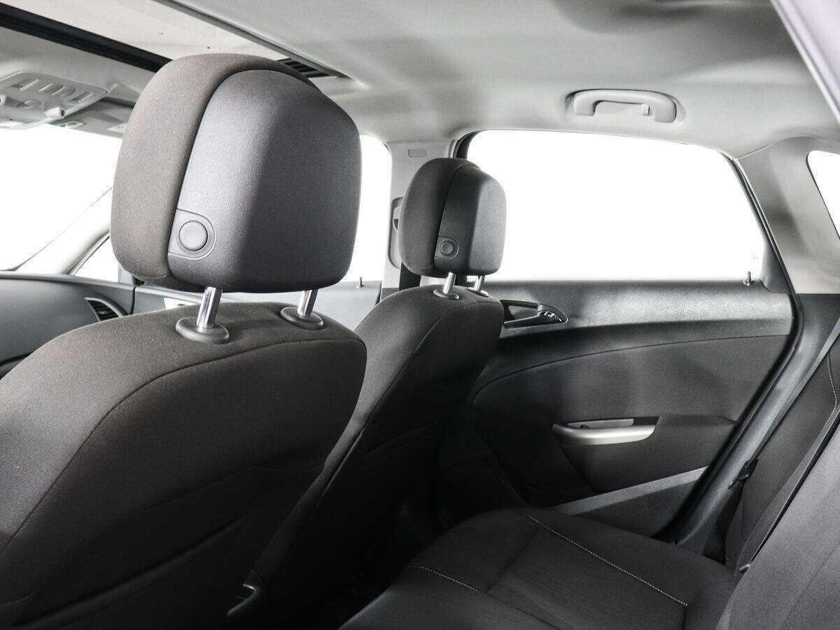 Купить Opel Astra, 2011, 107 315 км, фото №12