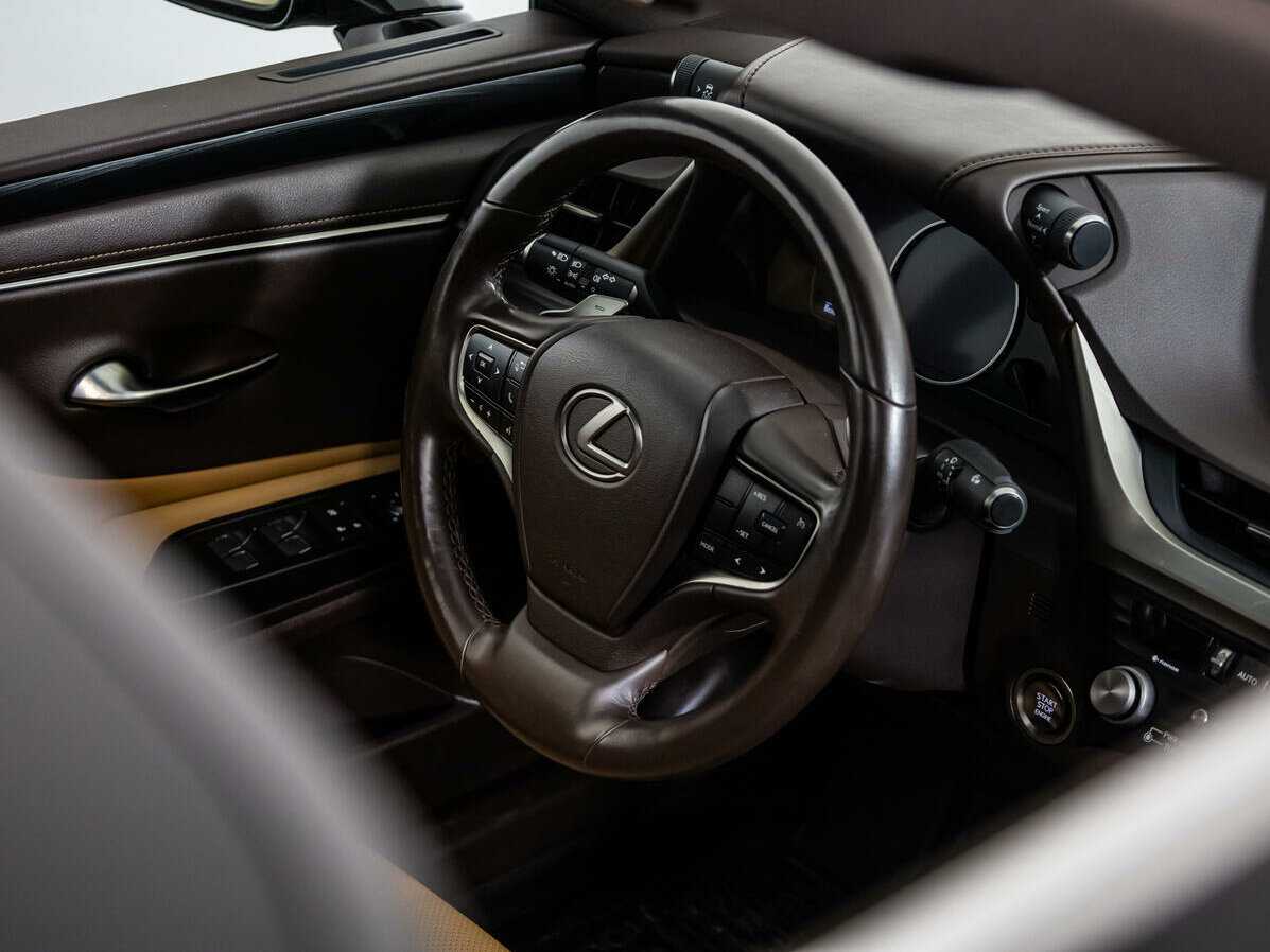 Купить Lexus ES 250, 2020, 56 859 км, фото №29