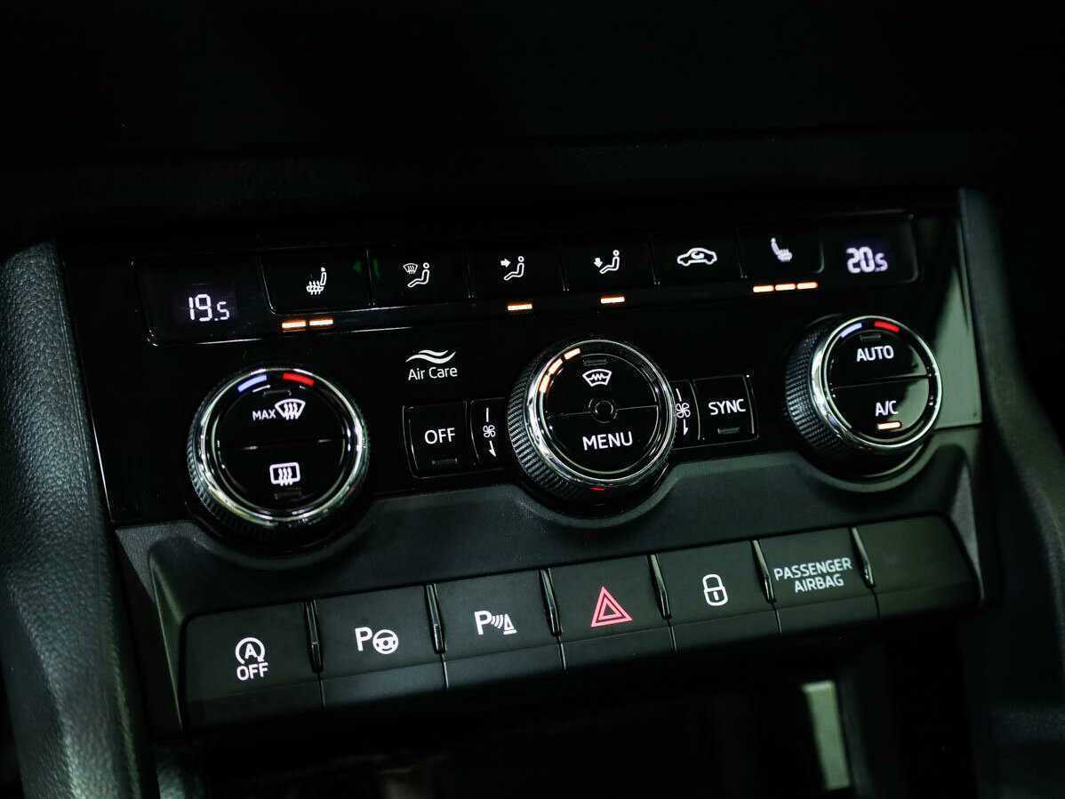 Купить Skoda Karoq, 2021, 70 750 км, фото №18