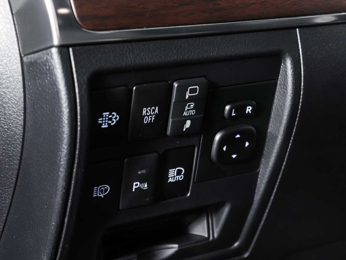 Купить Toyota Land Cruiser, 2021, 186 775 км, фото №19