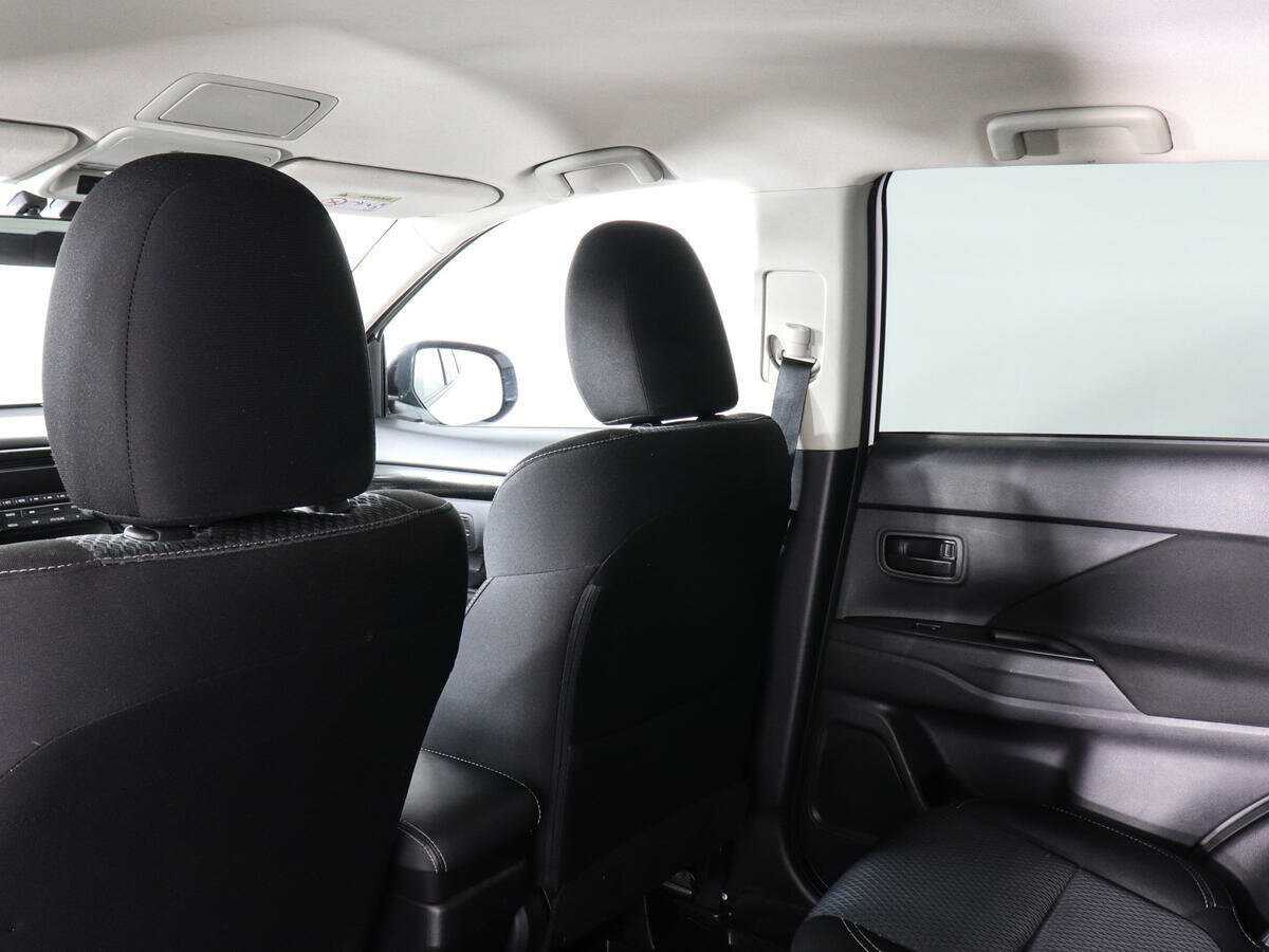 Купить Mitsubishi Outlander, 2020, 49 213 км, фото №10