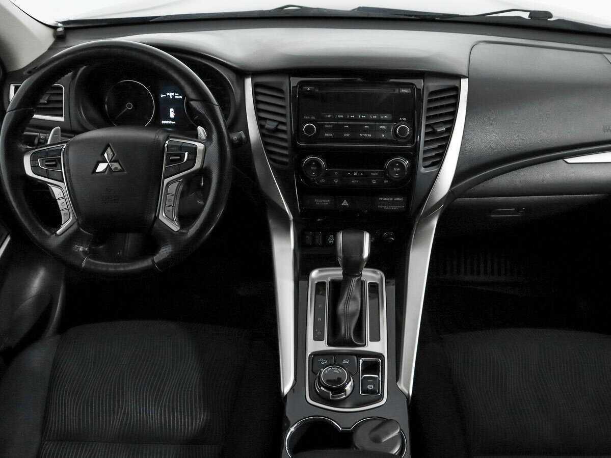 Купить Mitsubishi Pajero Sport, 2017, 90 735 км, фото №14