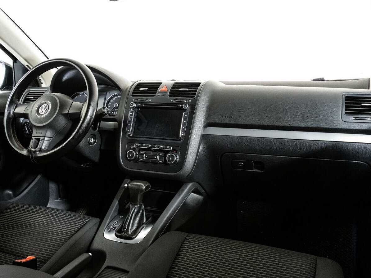 Купить Volkswagen Jetta, 2010, 211 572 км, фото №7