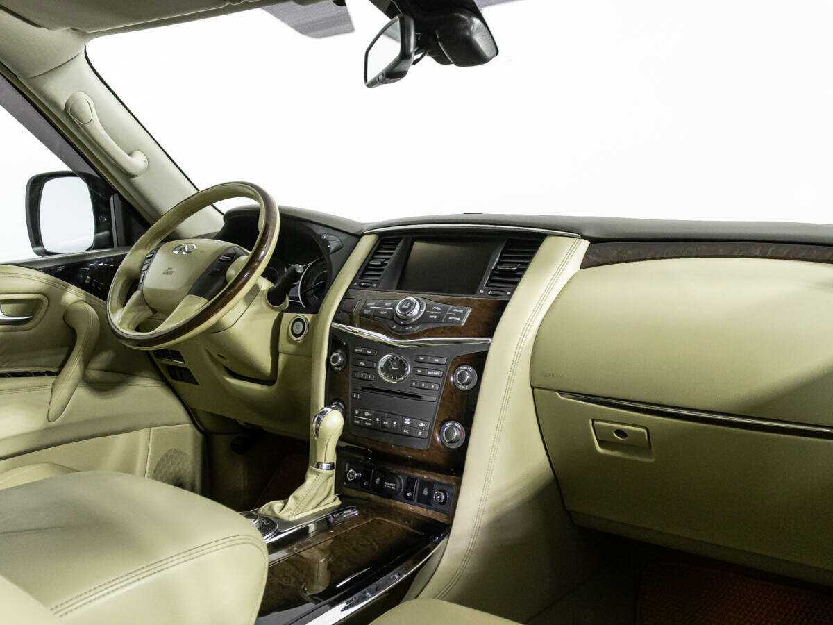 Купить Infiniti QX80, 2014, 168 801 км, фото №7