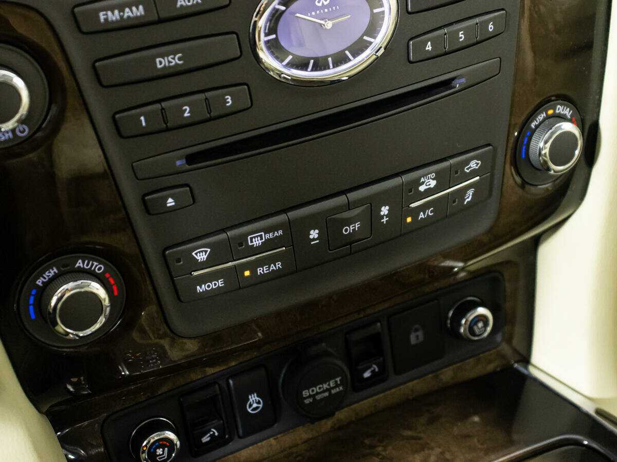 Купить Infiniti QX80, 2014, 168 801 км, фото №15