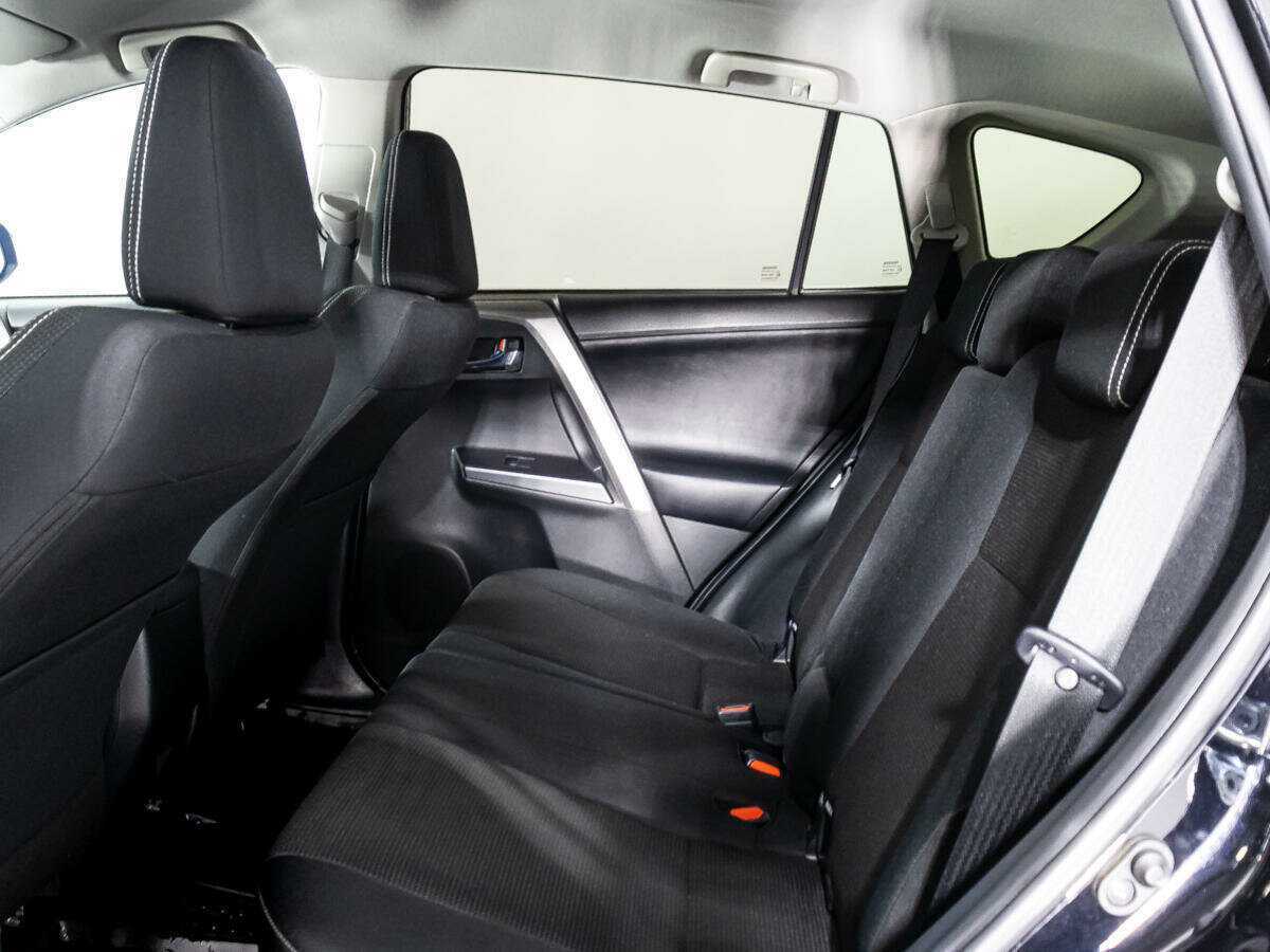Купить Toyota RAV4, 2017, 44 360 км, фото №9