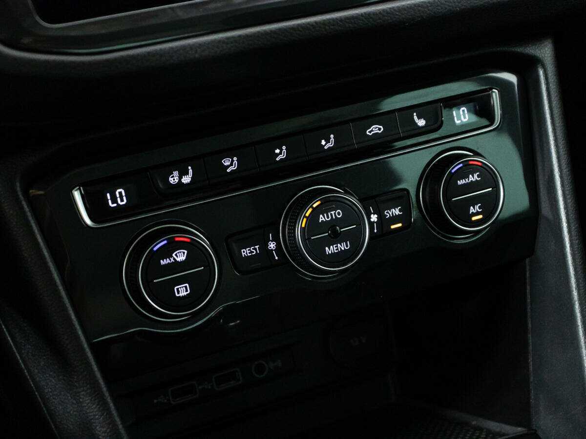 Купить Volkswagen Tiguan, 2018, 104 901 км, фото №16