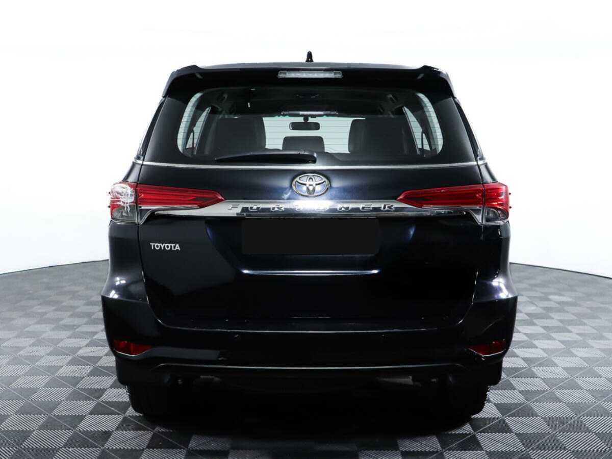 Купить Toyota Fortuner, 2018, 146 923 км, фото №4