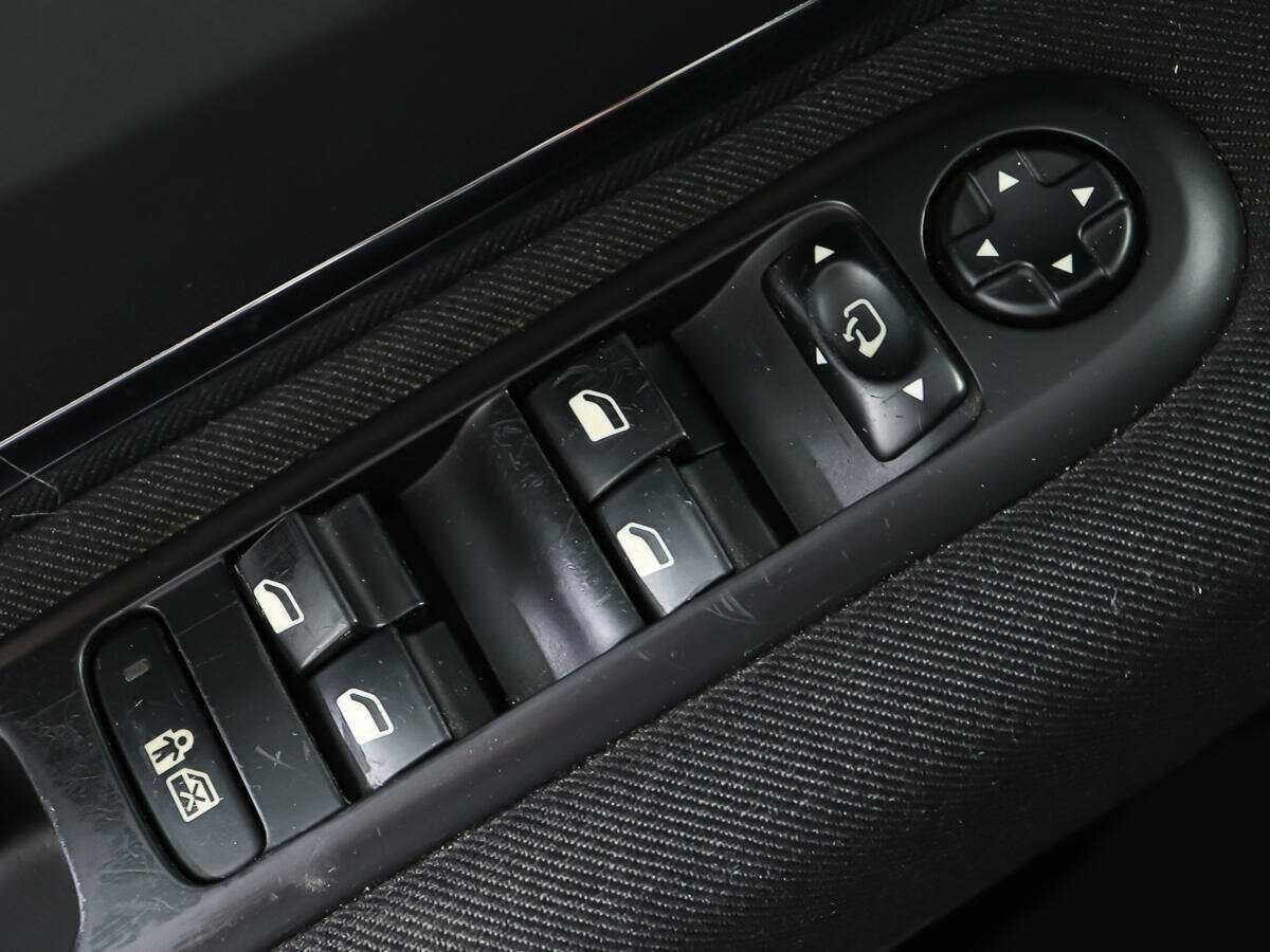 Купить Peugeot 3008, 2010, 195 829 км, фото №18