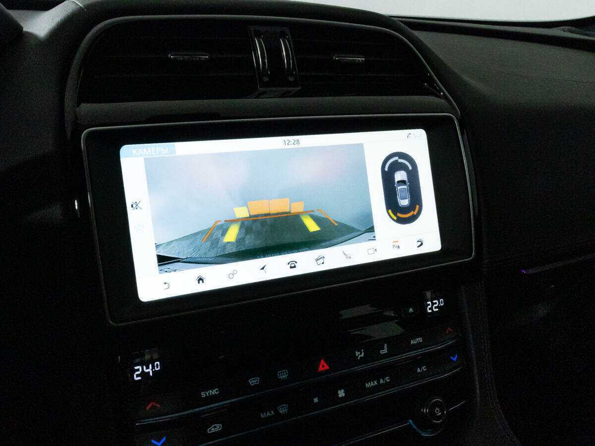 Купить Jaguar F-Pace, 2017, 83 223 км, фото №16