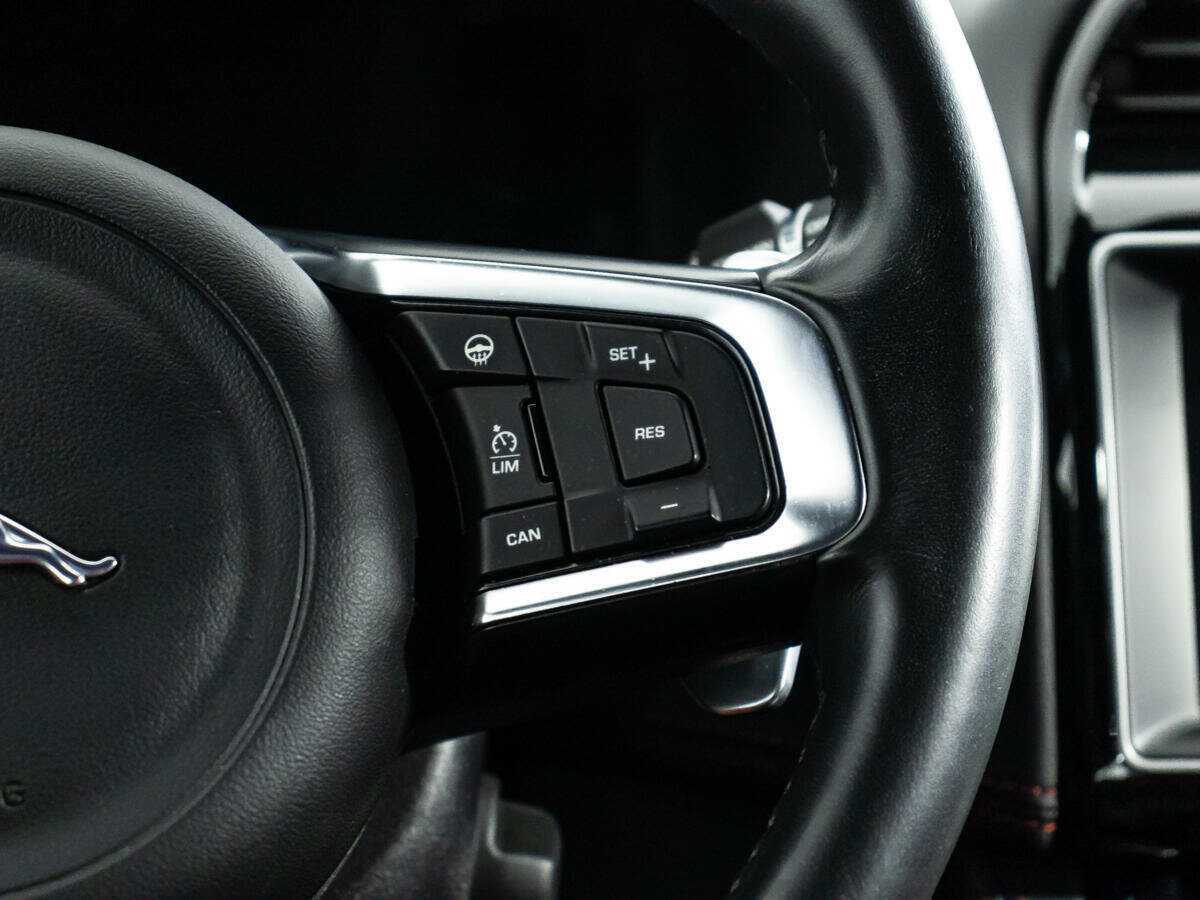 Купить Jaguar F-Pace, 2017, 83 223 км, фото №22