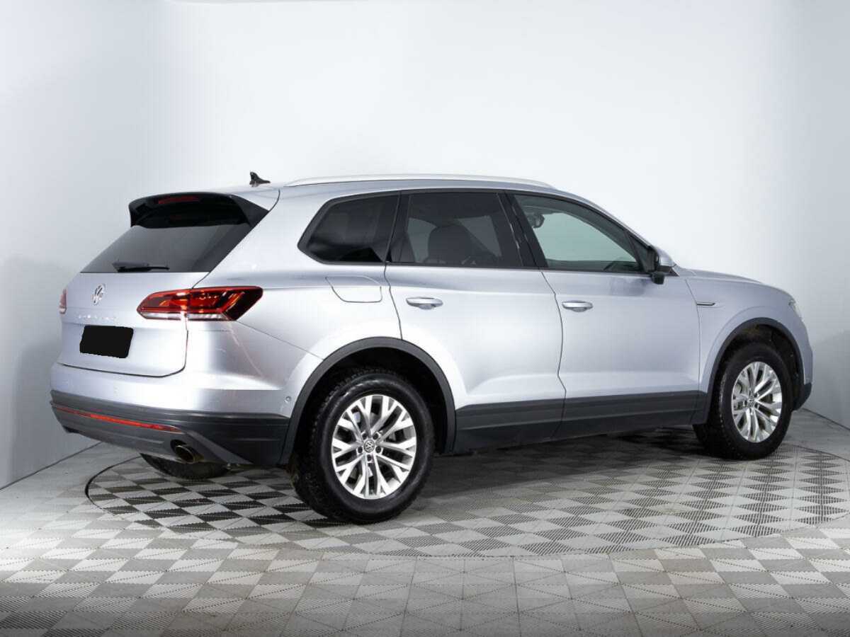 Купить Volkswagen Touareg, 2018, 119 063 км, фото №4