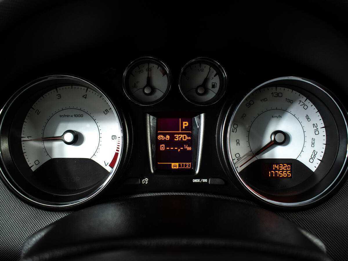 Купить Peugeot 308, 2010, 177 562 км, фото №12