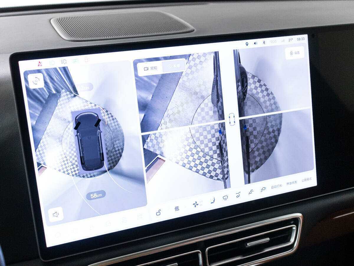 Купить LiXiang L7 52.3 kWh, 2024, 37 км, фото №18