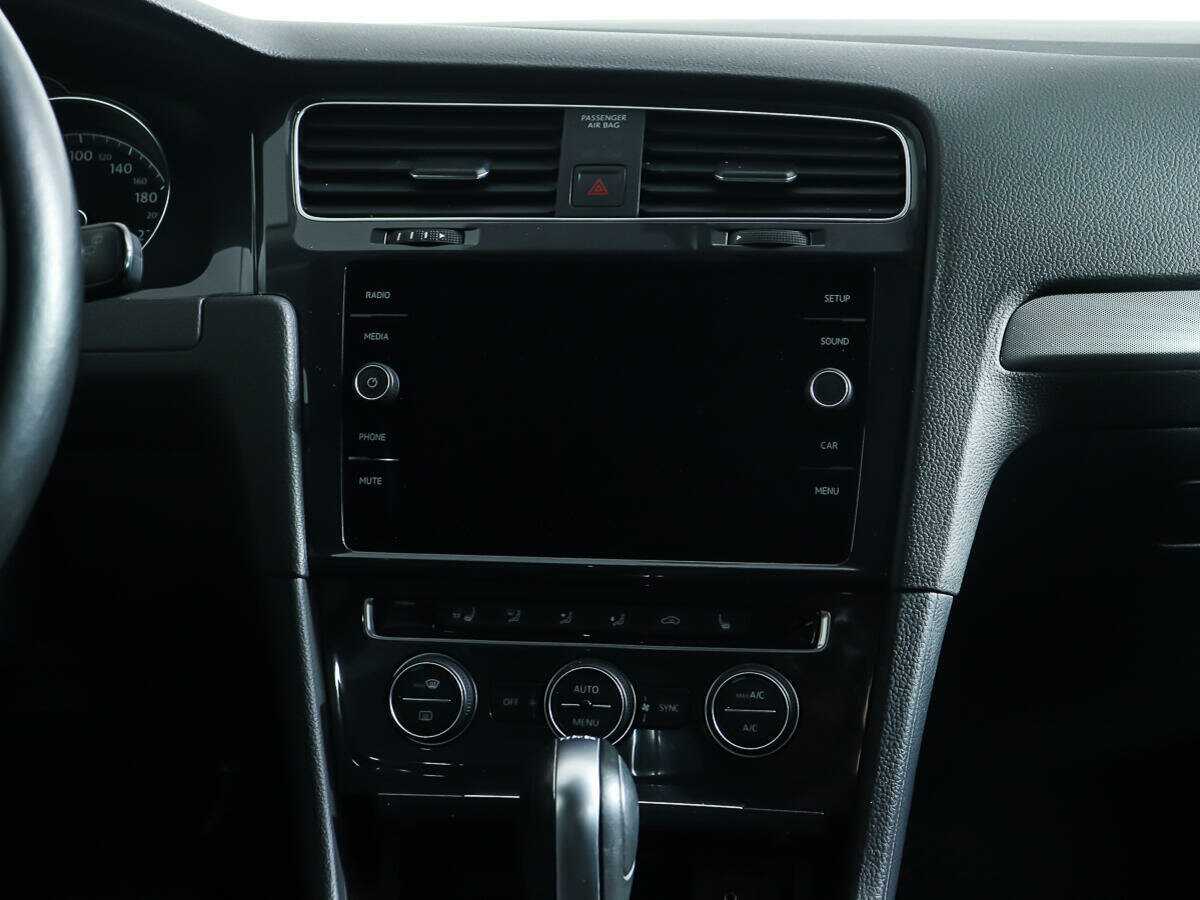 Купить Volkswagen Golf, 2018, 37 191 км, фото №13