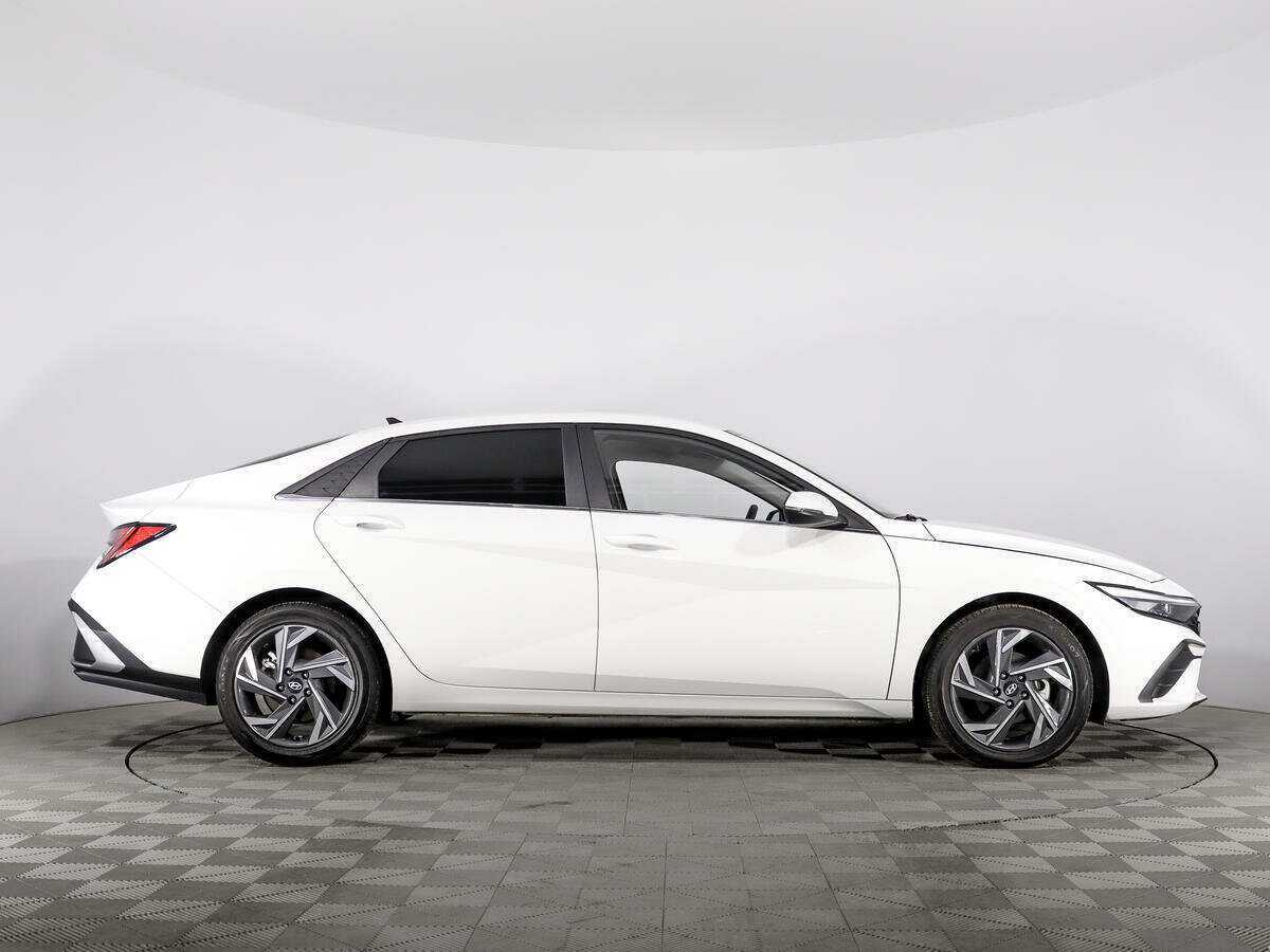 Купить Hyundai Elantra, 2024, 11 234 км, фото №4