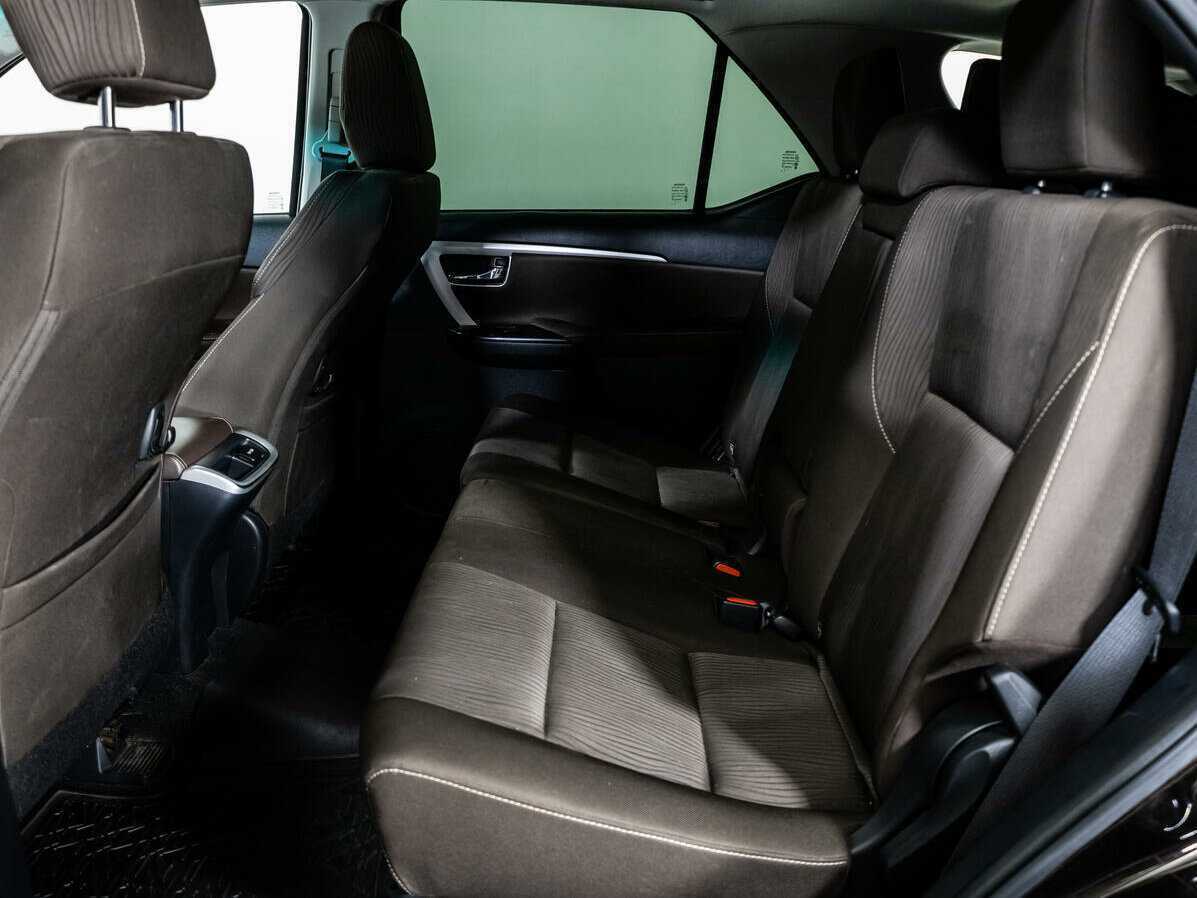 Купить Toyota Fortuner, 2018, 70 010 км, фото №8