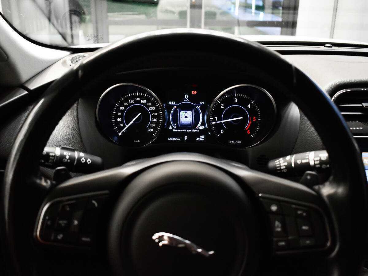 Купить Jaguar F-Pace, 2016, 119 374 км, фото №8