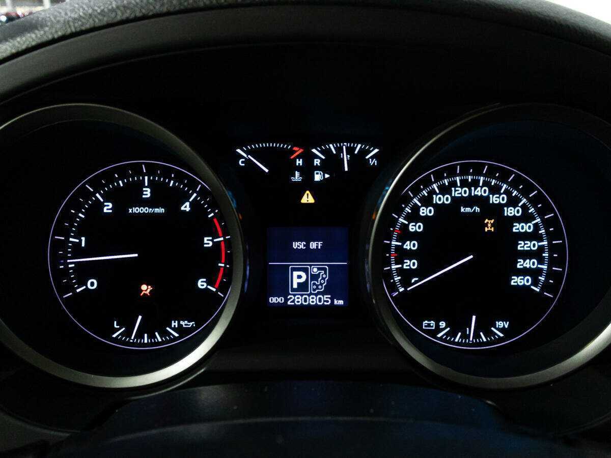 Купить Toyota Land Cruiser, 2011, 280 802 км, фото №11