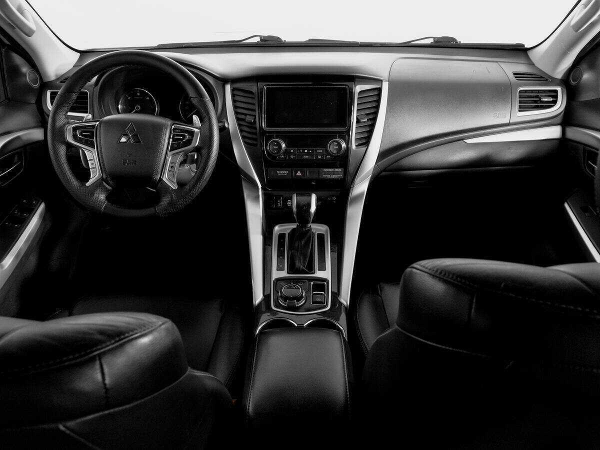 Купить Mitsubishi Pajero Sport, 2018, 137 547 км, фото №12