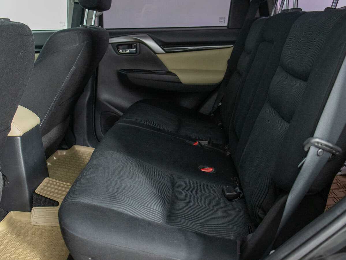 Купить Mitsubishi Pajero Sport, 2017, 100 400 км, фото №12