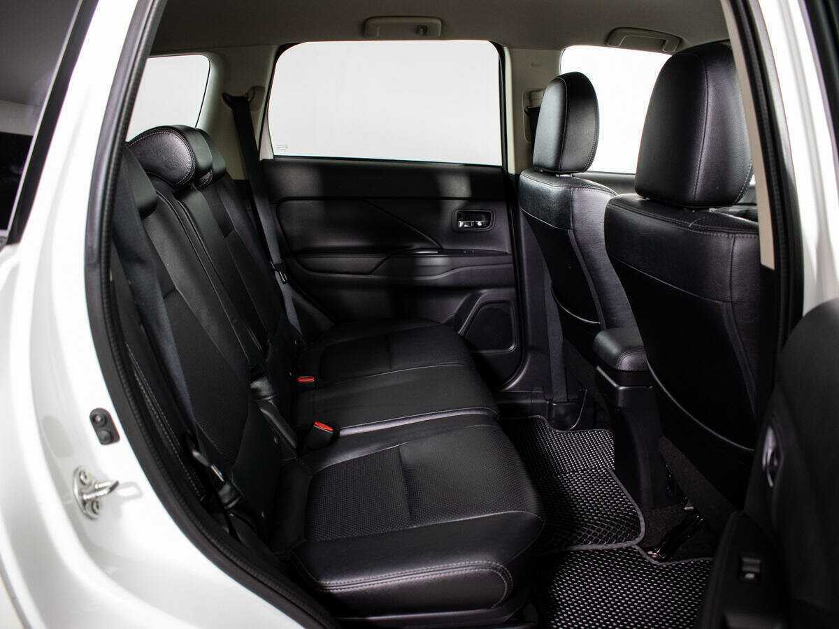 Купить Mitsubishi Outlander, 2016, 240 000 км, фото №9