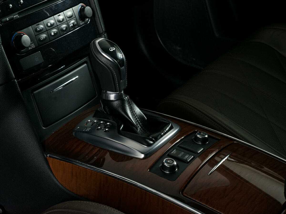 Купить Infiniti FX37, 2010, 158 956 км, фото №17