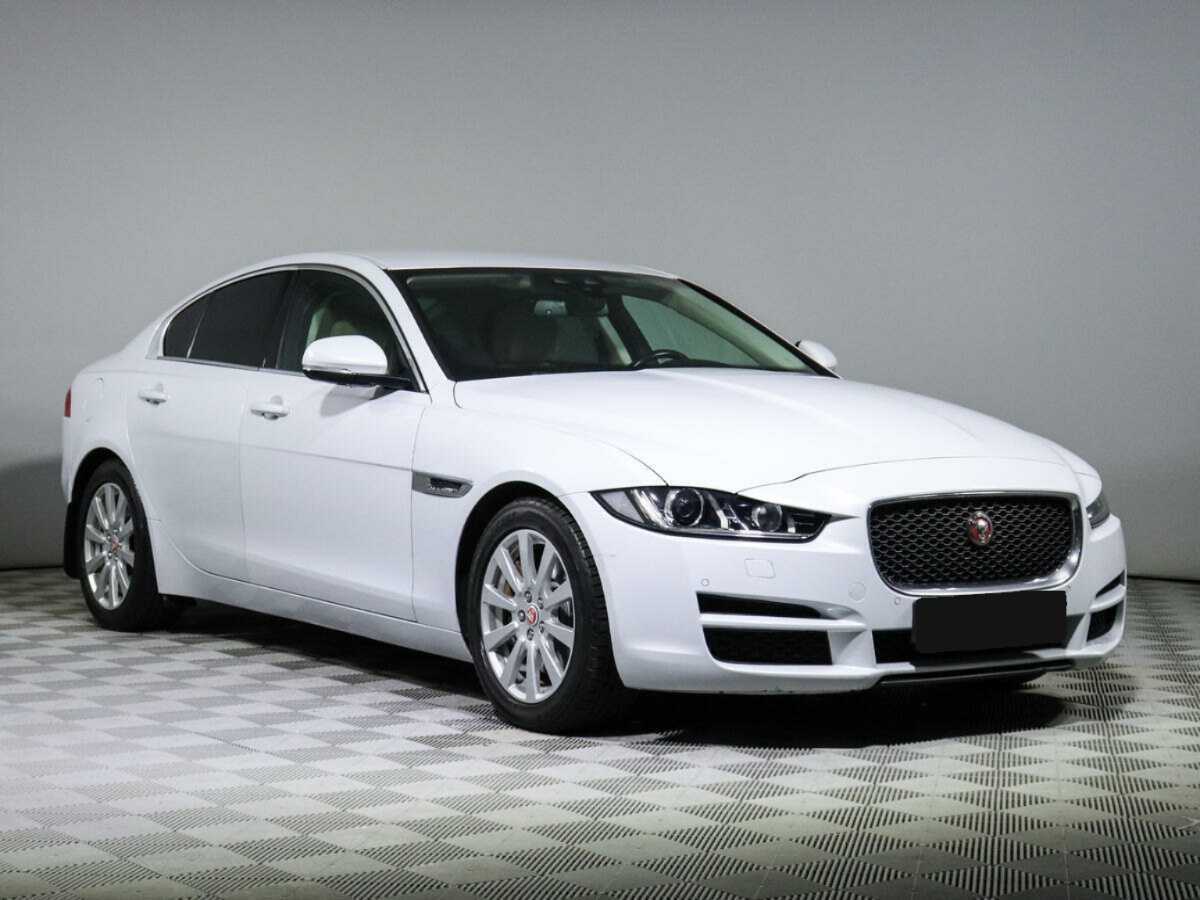 Jaguar XE